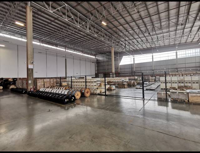 9,725M² WAREHOUSE TO LET IN STERKFONTEIN AH
